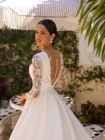 Adornato Couture Brit #2 Ivory thumbnail