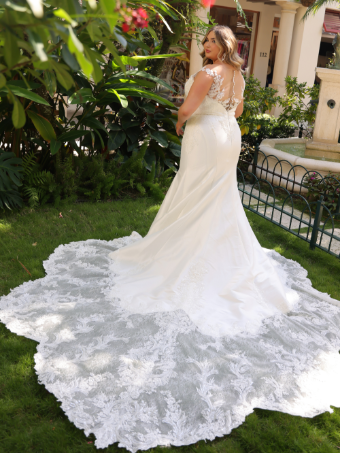 Adornato Couture Alba #1 Ivory thumbnail