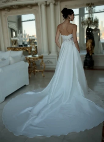 Eve of Milady 1726 #4 thumbnail