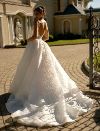 Eve of Milady 1722 #1 thumbnail